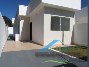 Casa Lado Linha em Peruíbe para Venda