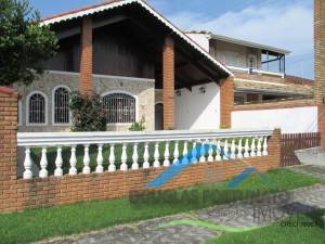 Casa Lado Linha em Peruíbe para Venda