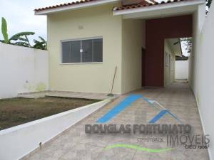 Casa Pós Linha em Peruíbe para Venda